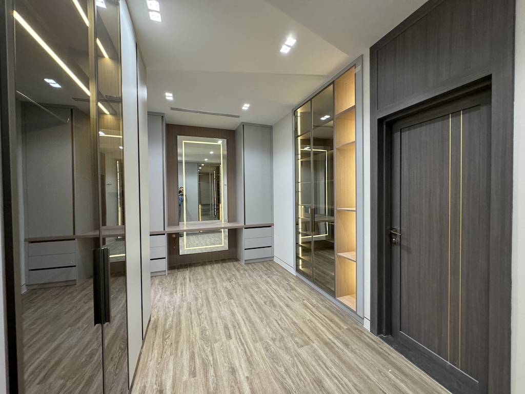 Luxury Villa 01