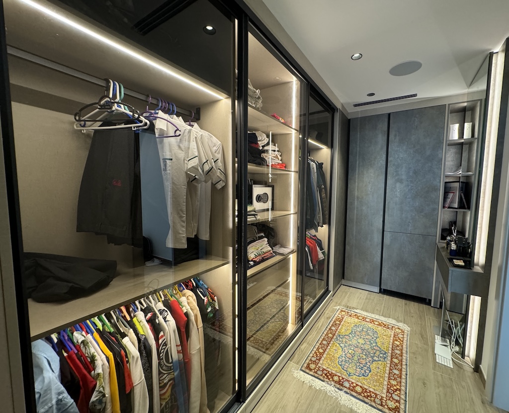 Luxury Villa 04